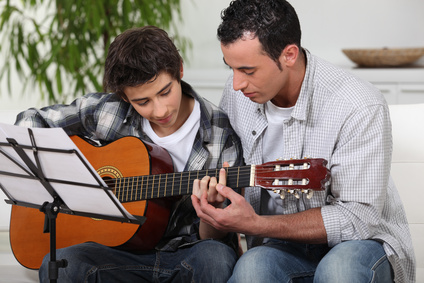 Gitarre spielen lernen